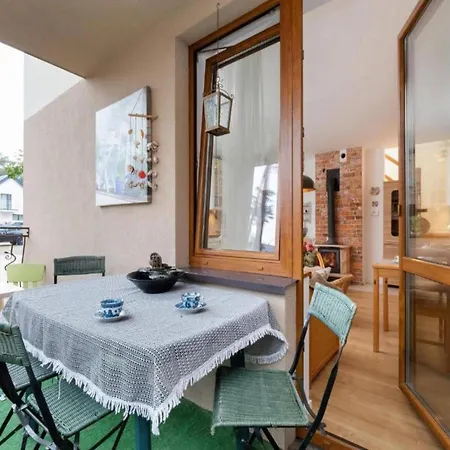 Spacious And Comfortable Apartman