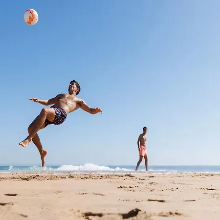 Spacious And Comfortable Apartman