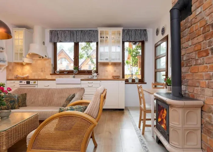 Spacious And Comfortable Lägenhet *