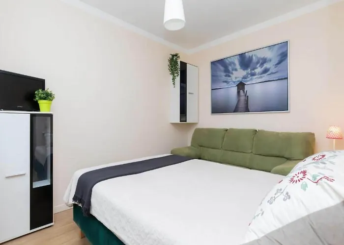 Spacious And Comfortable *