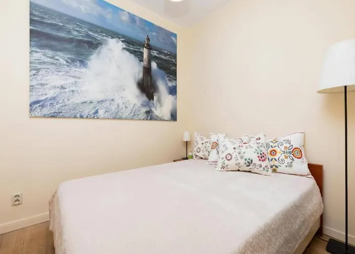 Spacious And Comfortable Lägenhet *